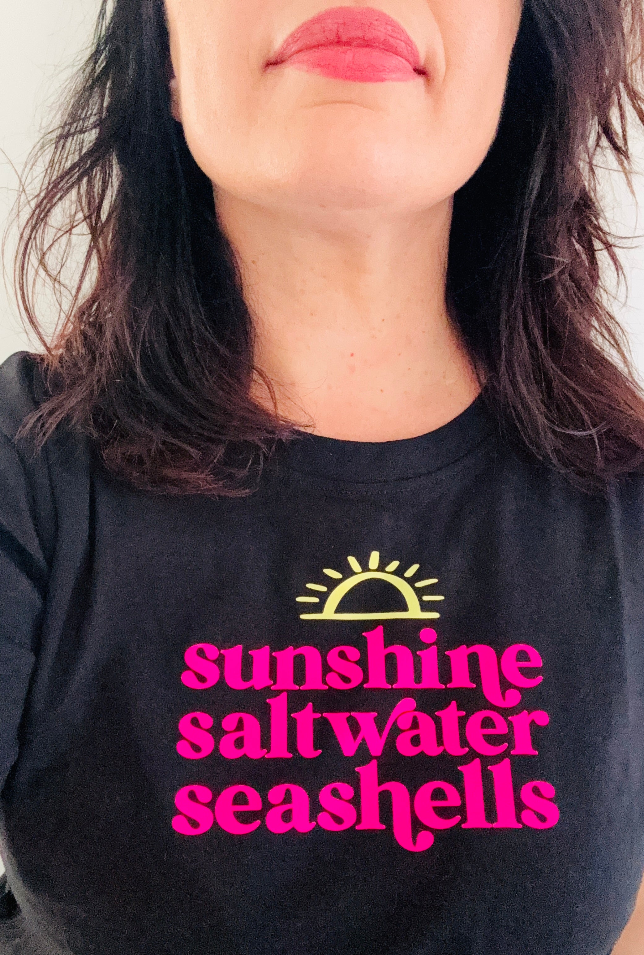 TRICOU IMPRIMAT - Grafica Sunshine, Saltwater, Seashells